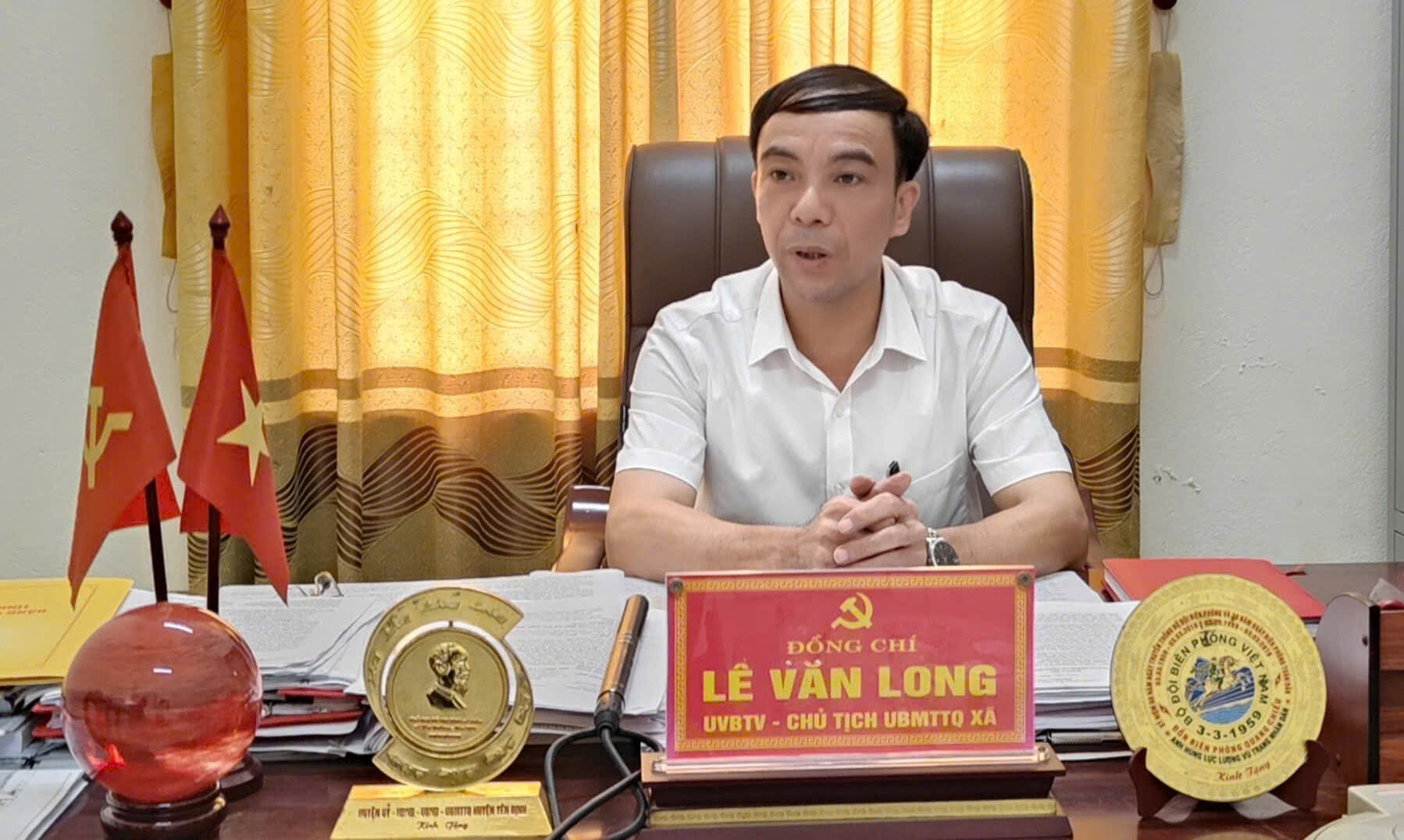 Anh-tin-bai